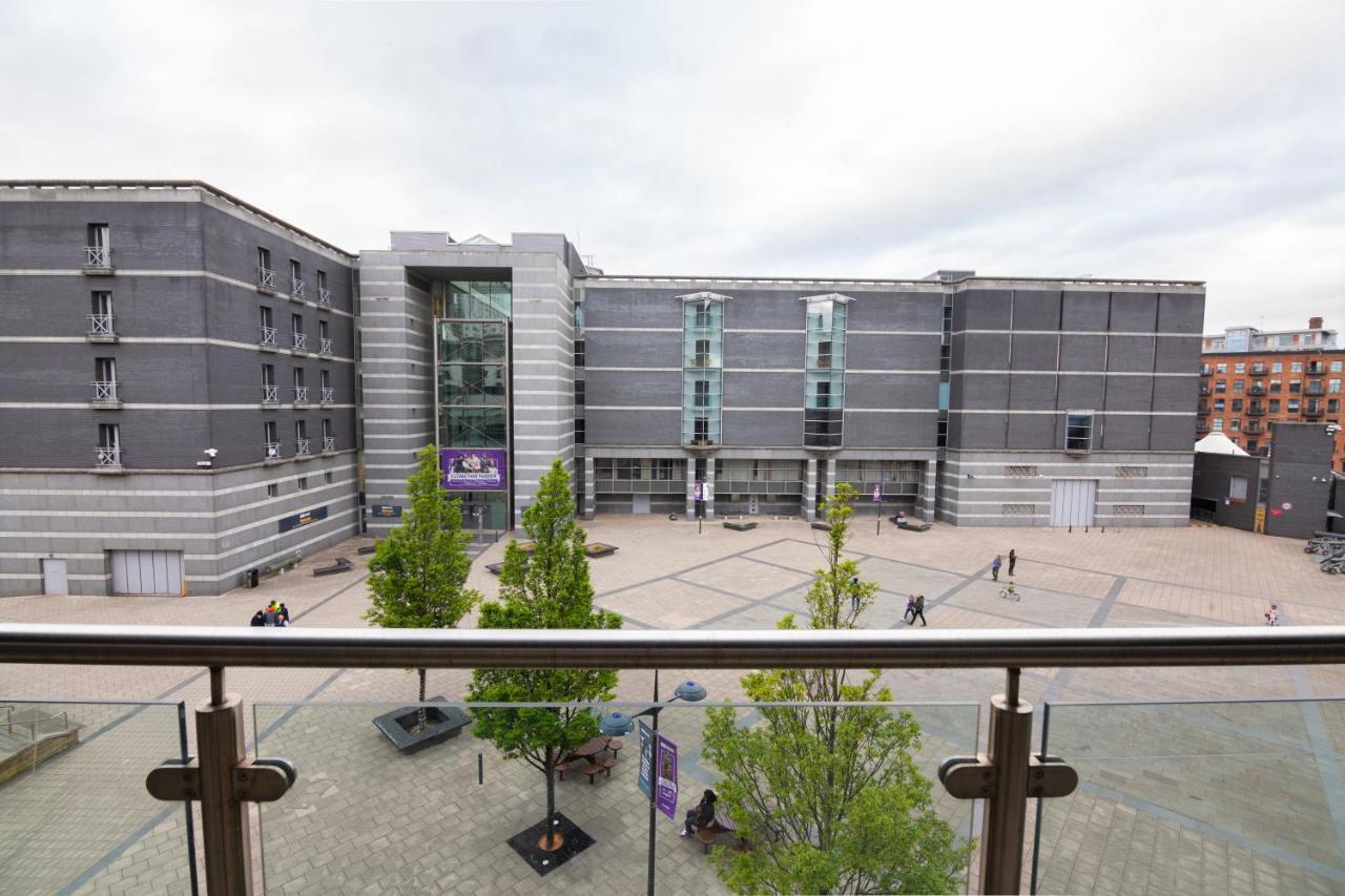 Cartier House At The Leeds Dock Appartement Buitenkant foto
